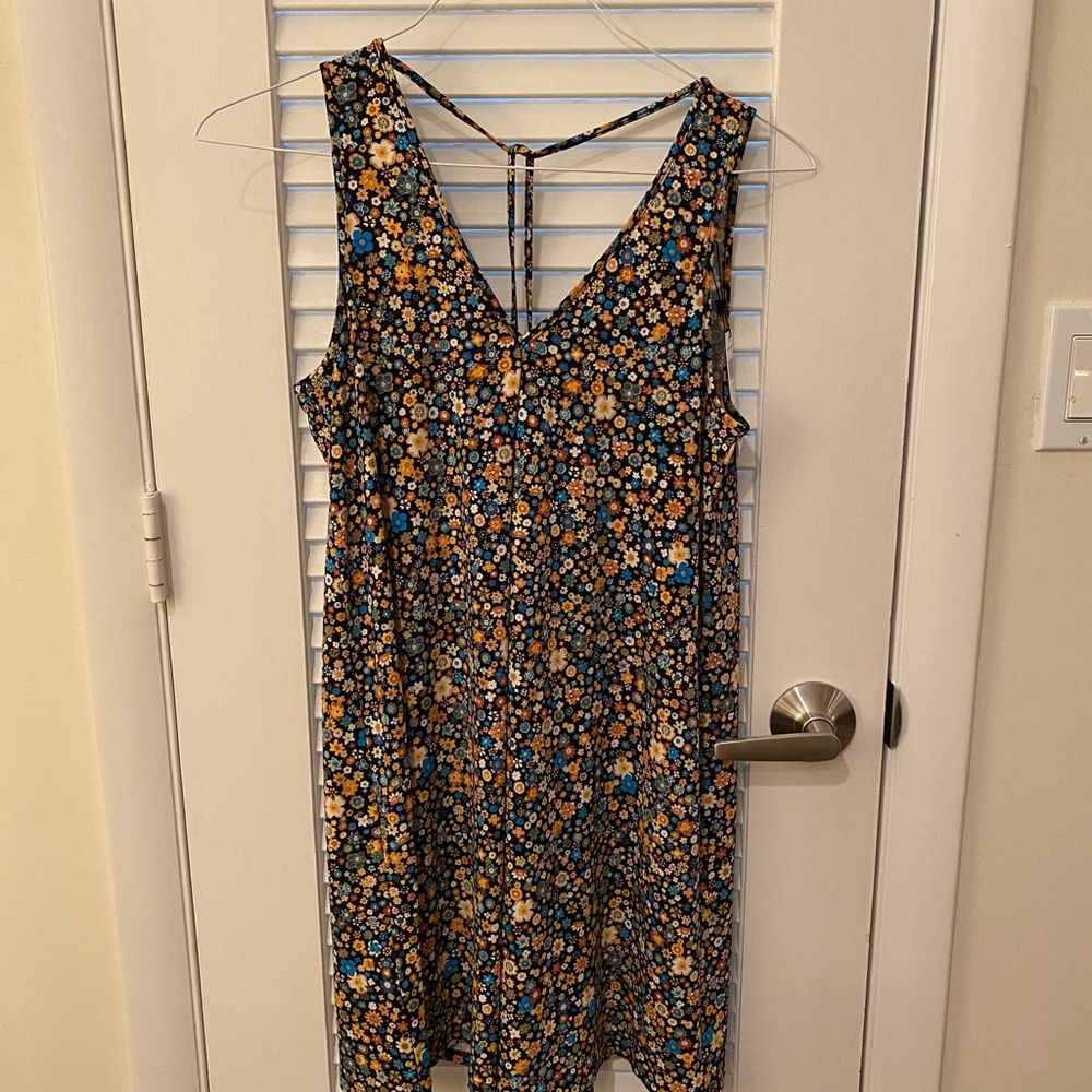 BCBGeneration Pattern Dress - Picture 2 of 2
